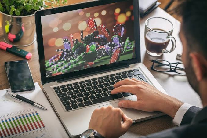 Ελληνικά Online Casino Η Απόλυτη Εμπειρία Τζόγου Από Το Διαδίκτυο Ελληνικά Online Casino Η Απόλυτη Εμπειρία Τζόγου Από Το Διαδίκτυο